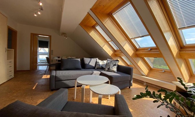 Wolfsanger Apartment | Helles, ruhiges, neues Quartier, Herkules Blick