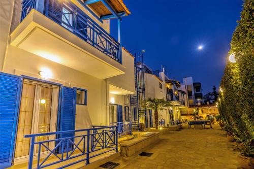 Agios Dimitrios Apartment | Heraklion Beach Hideaway Explore, Relax, Repeat-3