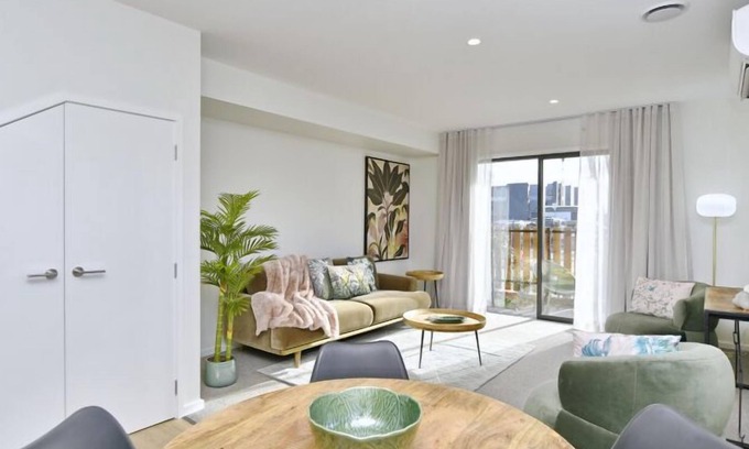 Christchurch City Centre Apartment | Hereford St Apartment-Modern Urban Retreat in Christchurch City