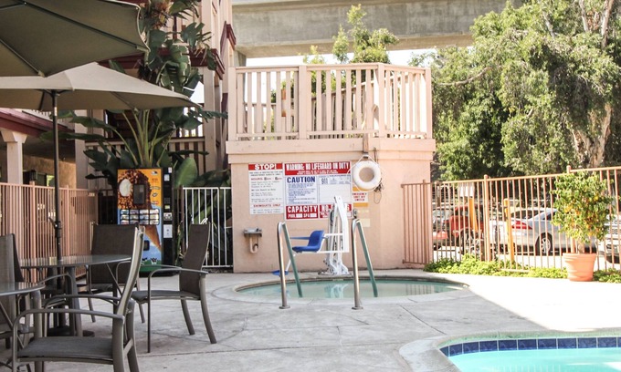 La Mesa Hotel | Heritage Inn La Mesa