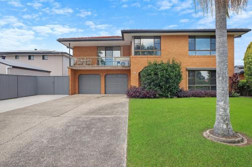 Port Macquarie House | Hibbard 24