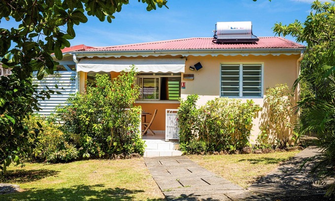 Malendure House | HIBISCUS (1 to 2 people)