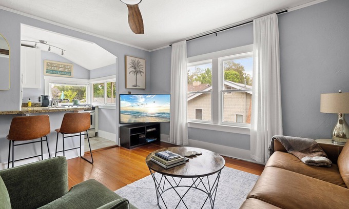 Oak Park Condo | Hidden, 2.5 bedroom, Gem in the Heart of Santa Barbara — Walk to Everything!