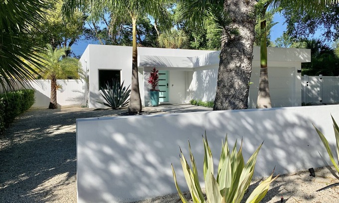 Sarasota House | Hidden Gem in Charming Sarasota, Florida
