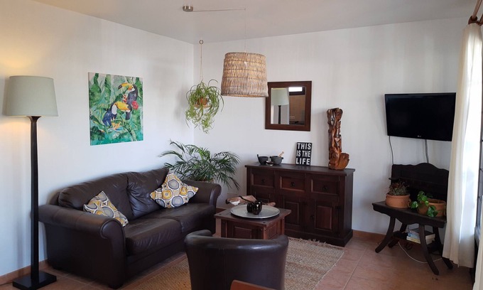 Los Pocillos Apartment | Hidden gem in Colonial style, 100m from the ocean and main avenida