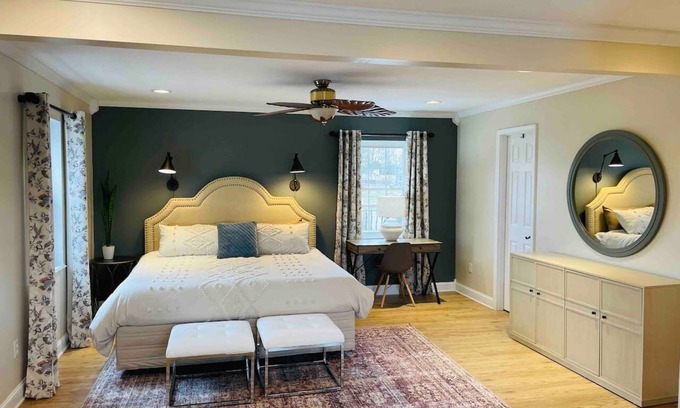 Radcliff House | Hidden Oasis: 3BR Retreat | 2 King Beds | Sleeps 9 | Sunroom | Fire Pit