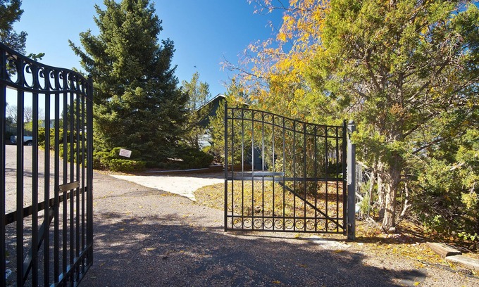 Village Seven House | hidden treasure on 3/4 ac. minutes away from fun