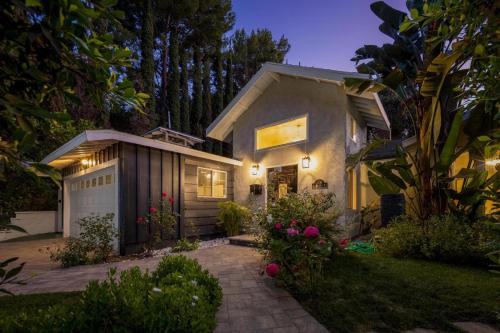 Beverly Hills Villa | Hidden Valley PL