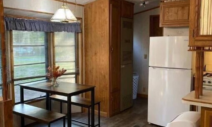 Equinunk House | Hideaway! less than a mile to the acres