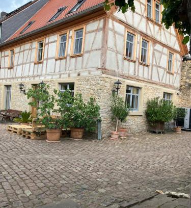 Oberdorla House | Hiestands Gästehaus - Weingut & Hofbrennerei