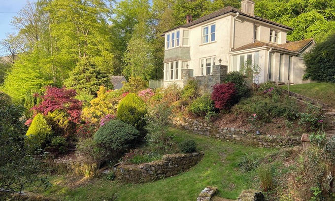 Keswick House | HIGH CROSS, pet friendly, character holiday cottage in Keswick