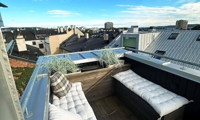 Oslo Apartment | High-End l Priv Roof Terrace l 700 m to The Castle