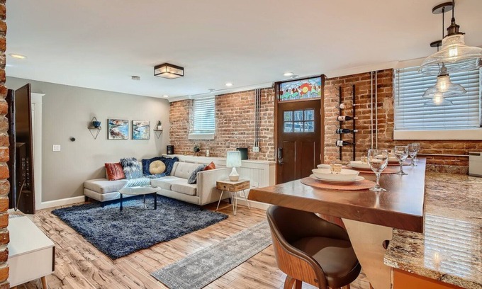 Congress Park Condo | High End & Walkable Congress Park Guest Suite, Steps from Stores & Restaurants!