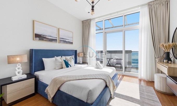 Jumeirah Village Triangle Apartment | High-Floor Studio,Walking Distance to the Park & 15-Min Drive to Miracle Garden