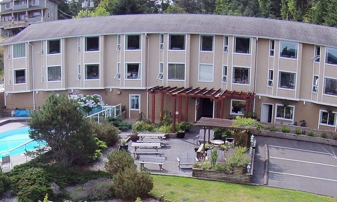 Quathiaski Cove Hotel | High Point Resort