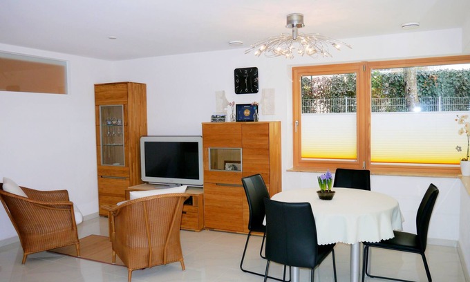 Erlangen Apartment | High quality apartment with SHI health pass