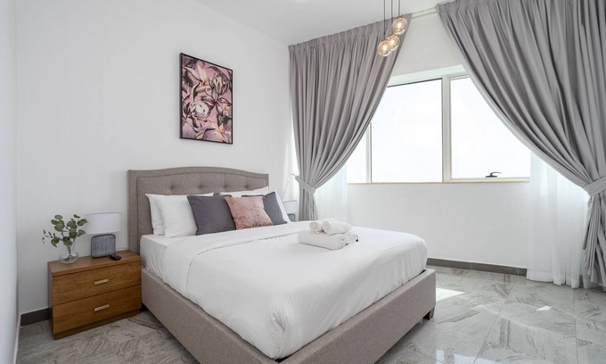 Dubai Apartment | High Rise 4Bed Apt | Dubai Marina Near JBR | Pool