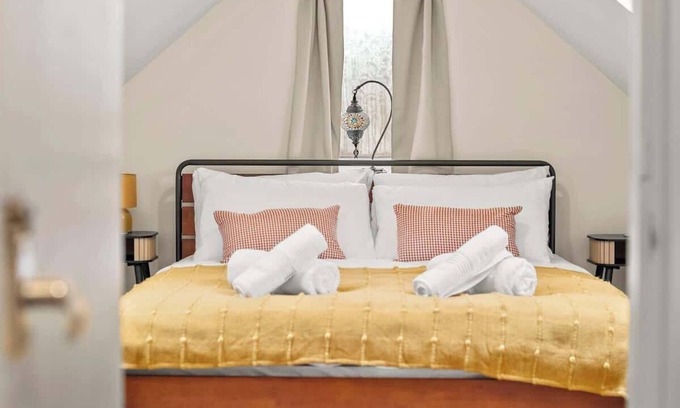 Cowplain House | Highfield Avenue, Waterlooville