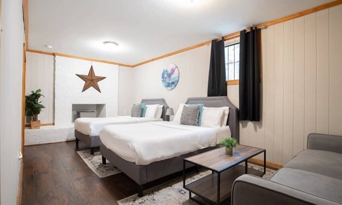Birmingham House | Highland Drive Hideaway