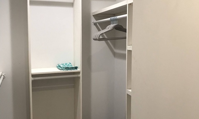 Cherokee Triangle Apartment | Highlands Apartment Close to Downtown, Local shops/restaurants/bars/park