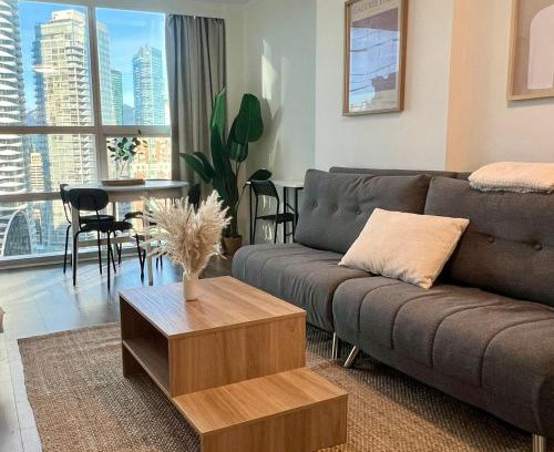 Downtown Vancouver Apartment | Highview Studio