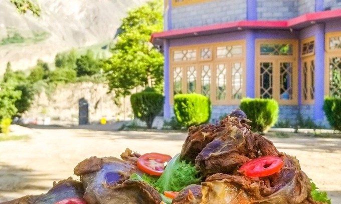 Gilgit Apartment | HIKAL GUEST HOUSE & RESTAURANT