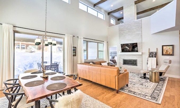 Grand Elk Ranch House | Hike and Ski Stunning Home with Hot Tub in Granby!