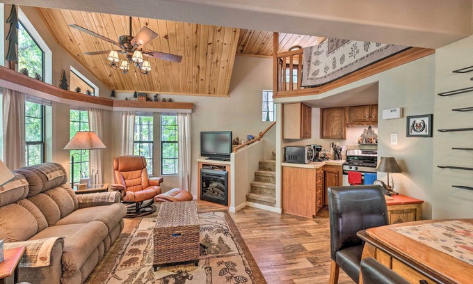 Show Low Cabin | Hike, Explore & More: Show Low Cabin w/Deck