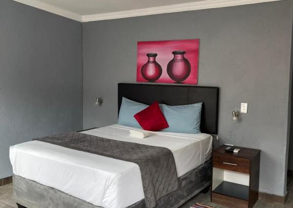 Ga-Rankuwa Bed & Breakfast | HiLands Peak B&B