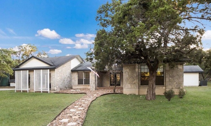 Bulverde House | Hill Country Home on 10 Acres