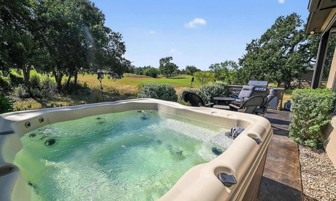 Horseshoe Bay West House | Hill Country Retreat & Casita