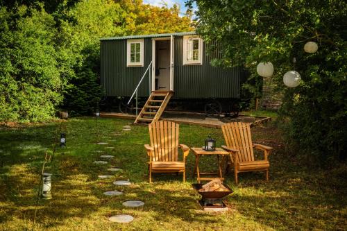 Purleigh Other | Hill Top Hideaway Shepherds Hut with Hot Tub