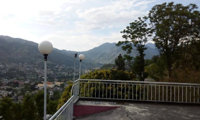 Muzaffarabad House | HillBrow Guest House And Restaurant