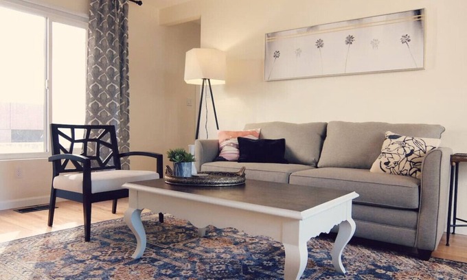 Hillcrest Apartment | Hillcrest getaway in perfect SD central location