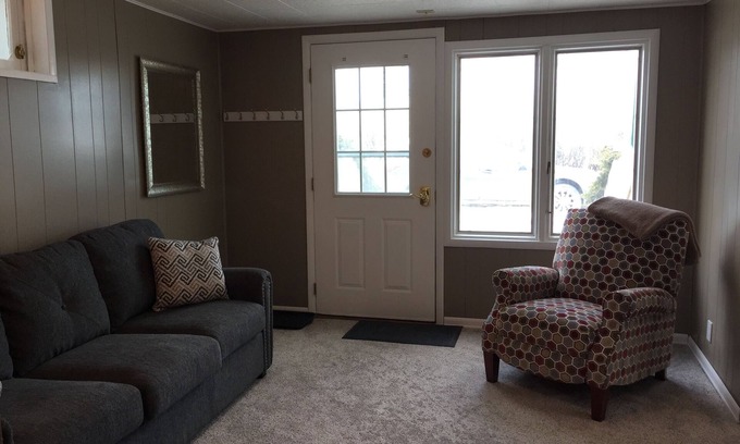 Helena Apartment | Hillsdale Hideaway - Centrally Located