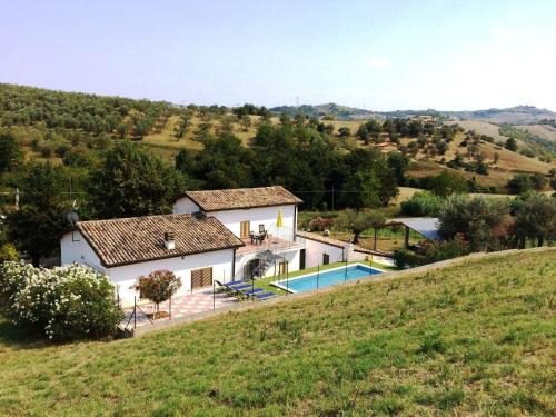 Picciano House | Hillside Escape with Pool