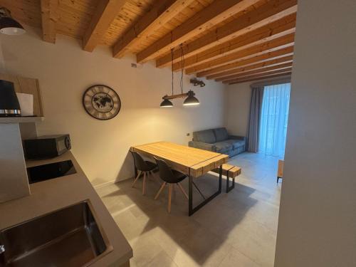 Vittorio Veneto Apartment | Hillside House Sant'Andrea
