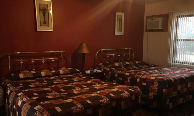 Montello Hotel | Hilltop Motel