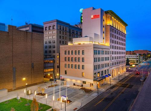 Flint Hotel | Hilton Garden Inn Flint Downtown
