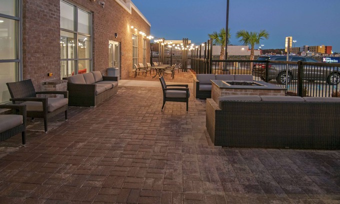 Clinton Hotel | Hilton Garden Inn Jackson/Clinton