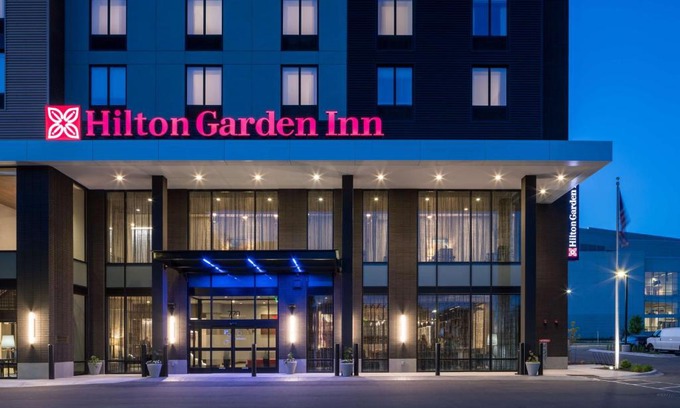 Madison Hotel | Hilton Garden Inn Madison Downtown, WI