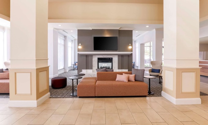 Reno/Tahoe Airport Hotel | Hilton Garden Inn Reno