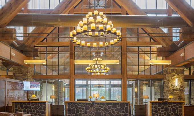 Big Cedars Hotel | Hilton Grand Vacations Club Paradise Point Branson