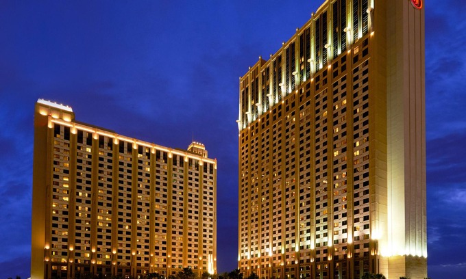 Las Vegas Strip Resort | Hilton Grand Vacations Club on the Las Vegas Strip