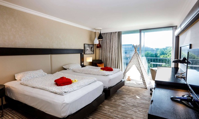 Kleinhesselohe Hotel | Hilton Munich Park