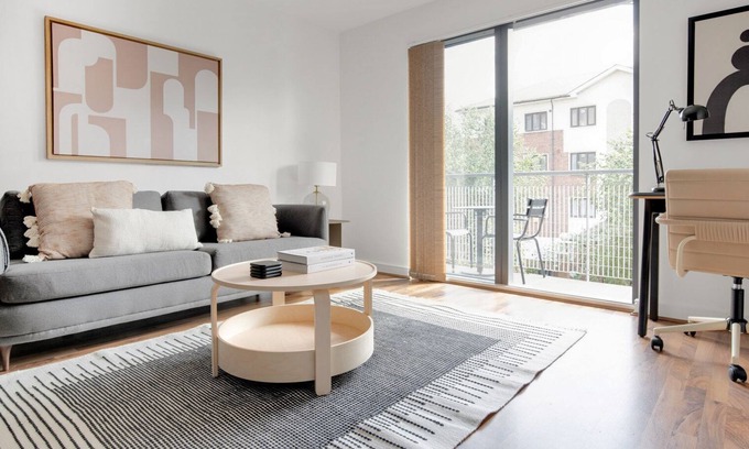 Islington Apartment | Hip Islington 2BR w/Day Porter & Balcony, nr Kings Cross, by Blueground