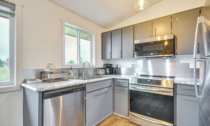 Minnehaha House | Hip Vancouver Home w/EV Charger, Near Beach!