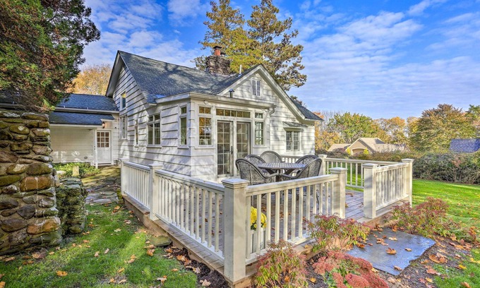 Middle Hope Cottage | Historic 1800s Cornwall-on-hudson Cottage!