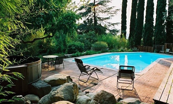 Ojai House | Historic 1907 Craftsman Farmhouse In Ojai Valley