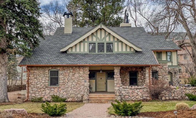 Broadmoor House | Historic 5-Bedroom Estate, steps from Broadmoor Hotel